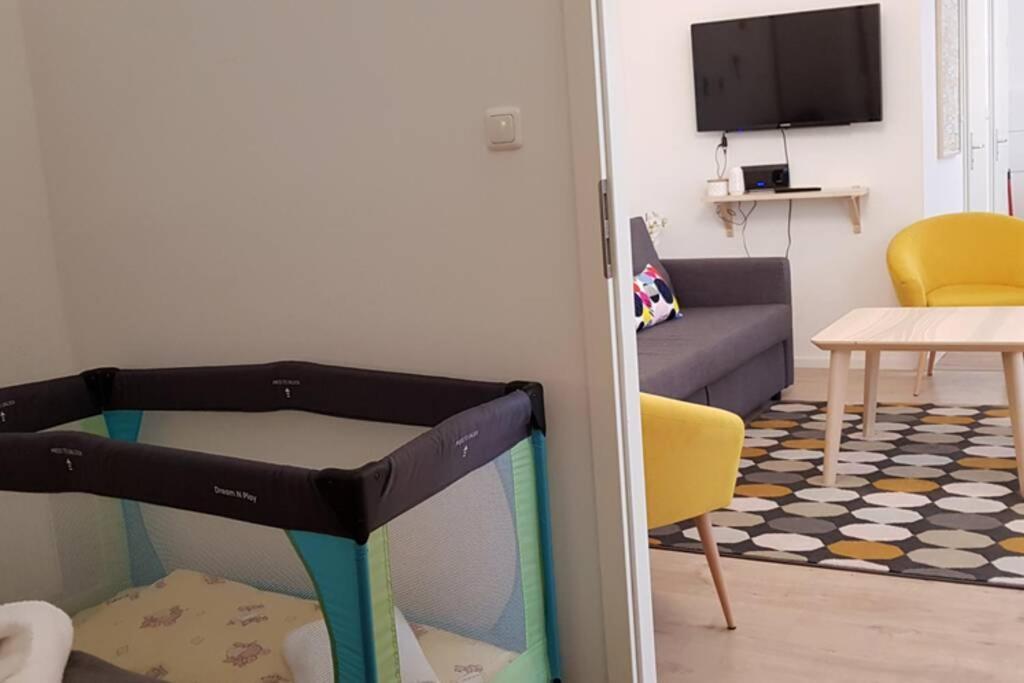City Apartment Near Shooping Center, 6 Guests Berlin Ngoại thất bức ảnh