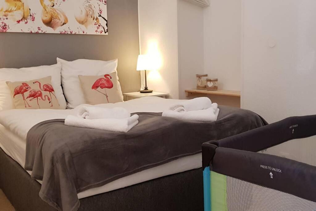 City Apartment Near Shooping Center, 6 Guests Berlin Ngoại thất bức ảnh